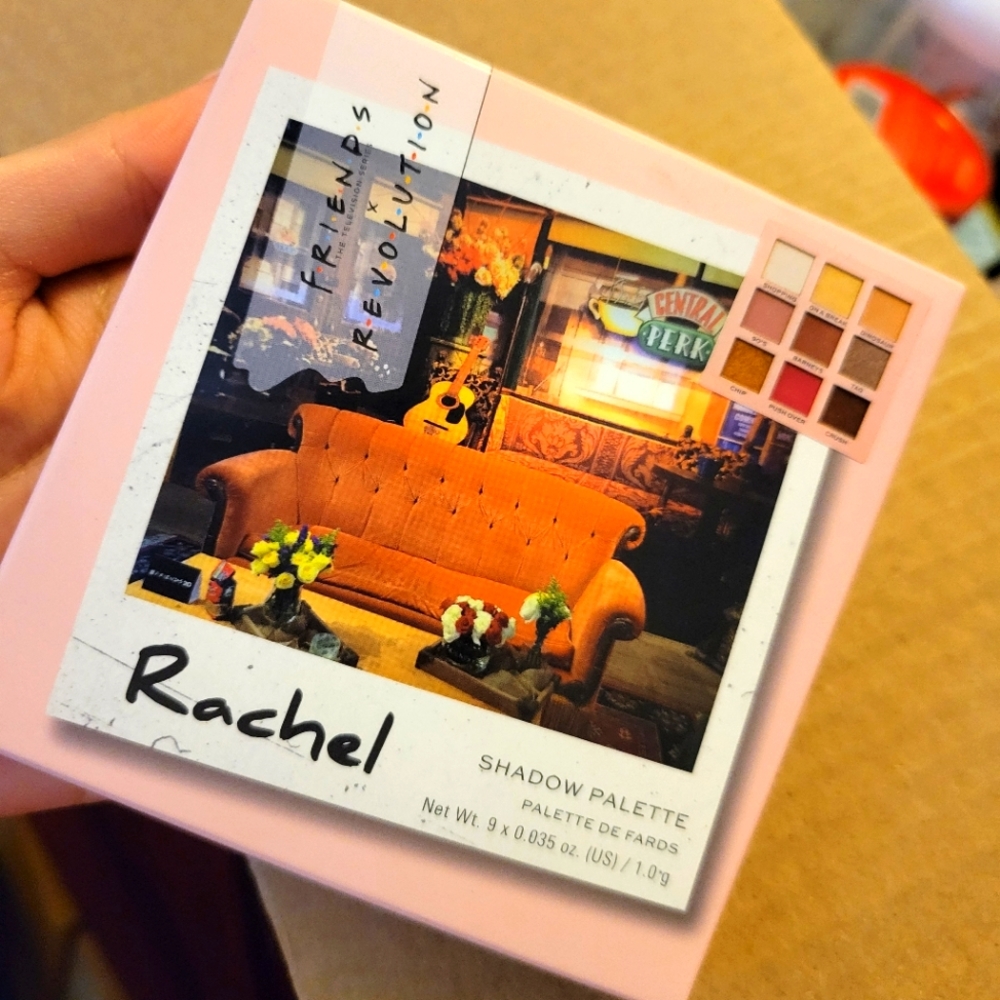 FRIENDS X REVOLUTION RACHEL PALETTE